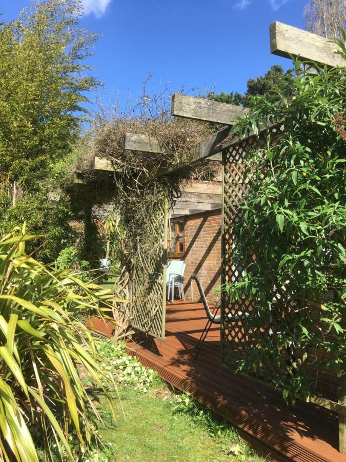 Ralph'S Barn Villa นิวพอร์ต ภายนอก รูปภาพ